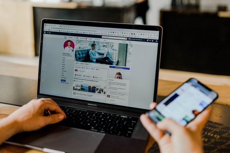 social media onlnie