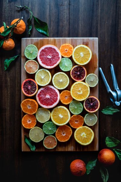 sliced citrus fruits